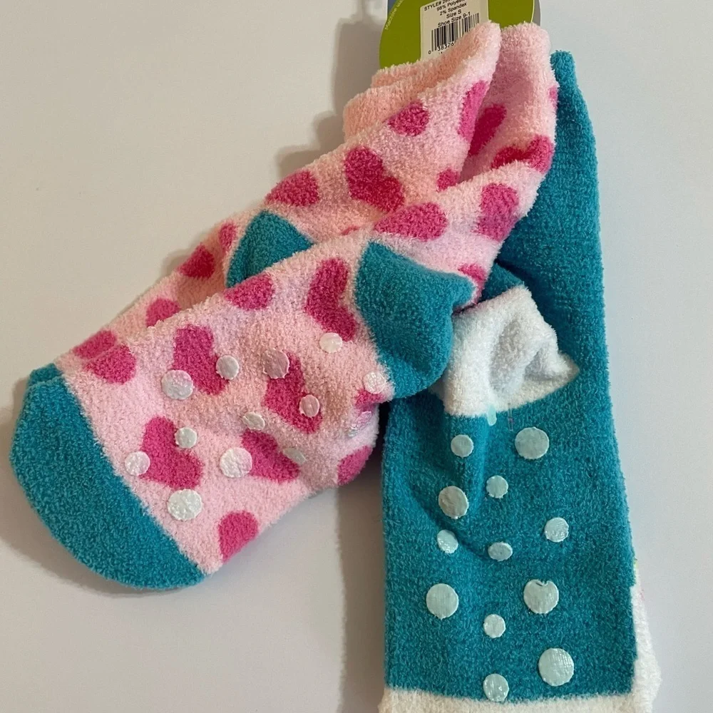 Jefferies Girl's Non-Skid Socks Size Small Shoe Size 9-1